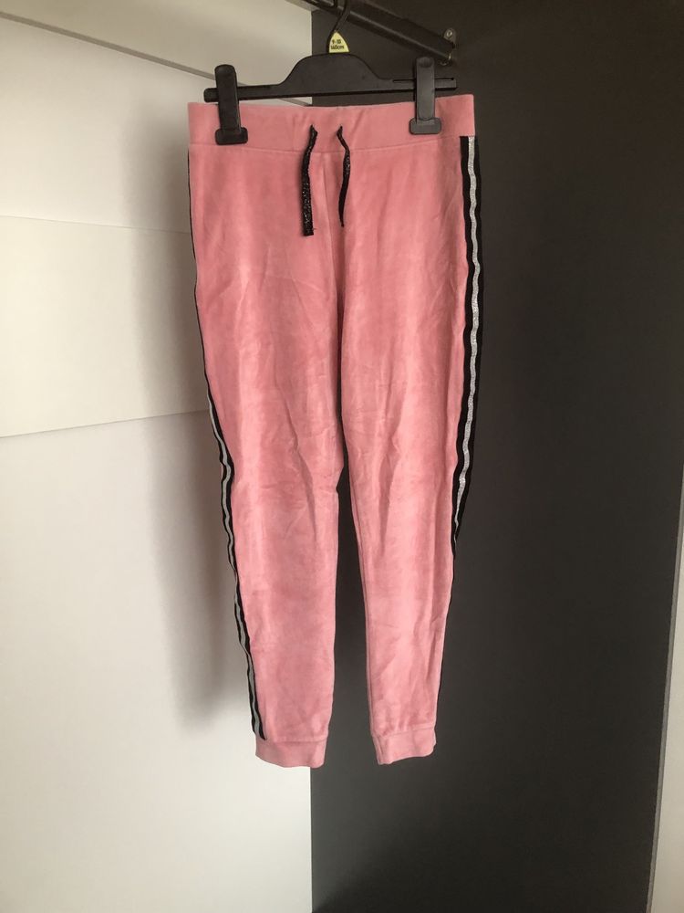 Рожеві спортивні штани