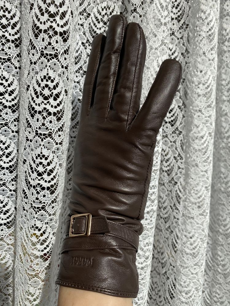 Кожаные перчатки женские 8