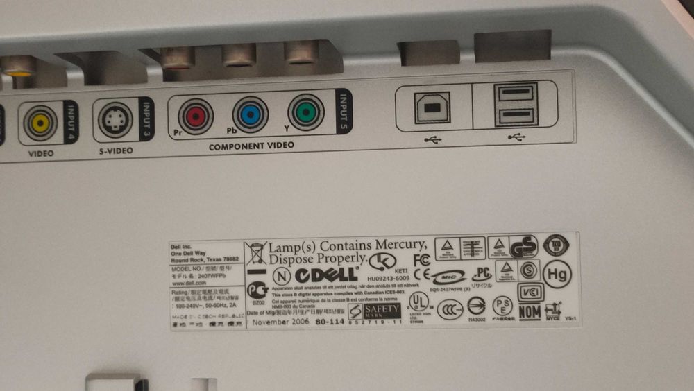 Komputer stacjonarny + monitor Dell 2407WFPb