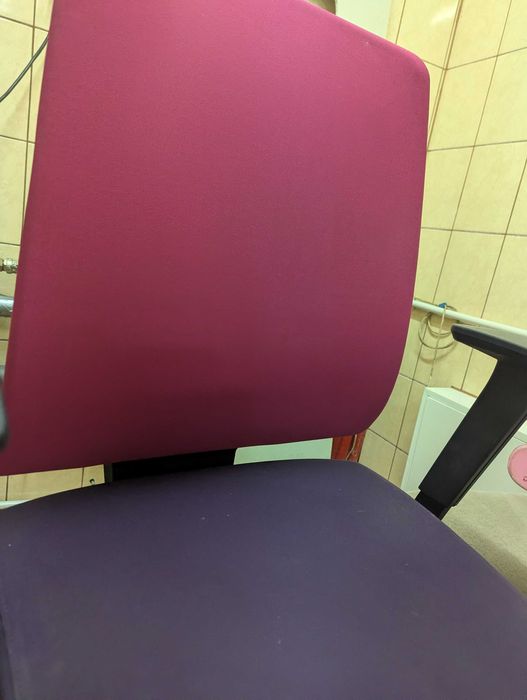 Krzesło biurowe na kółkach