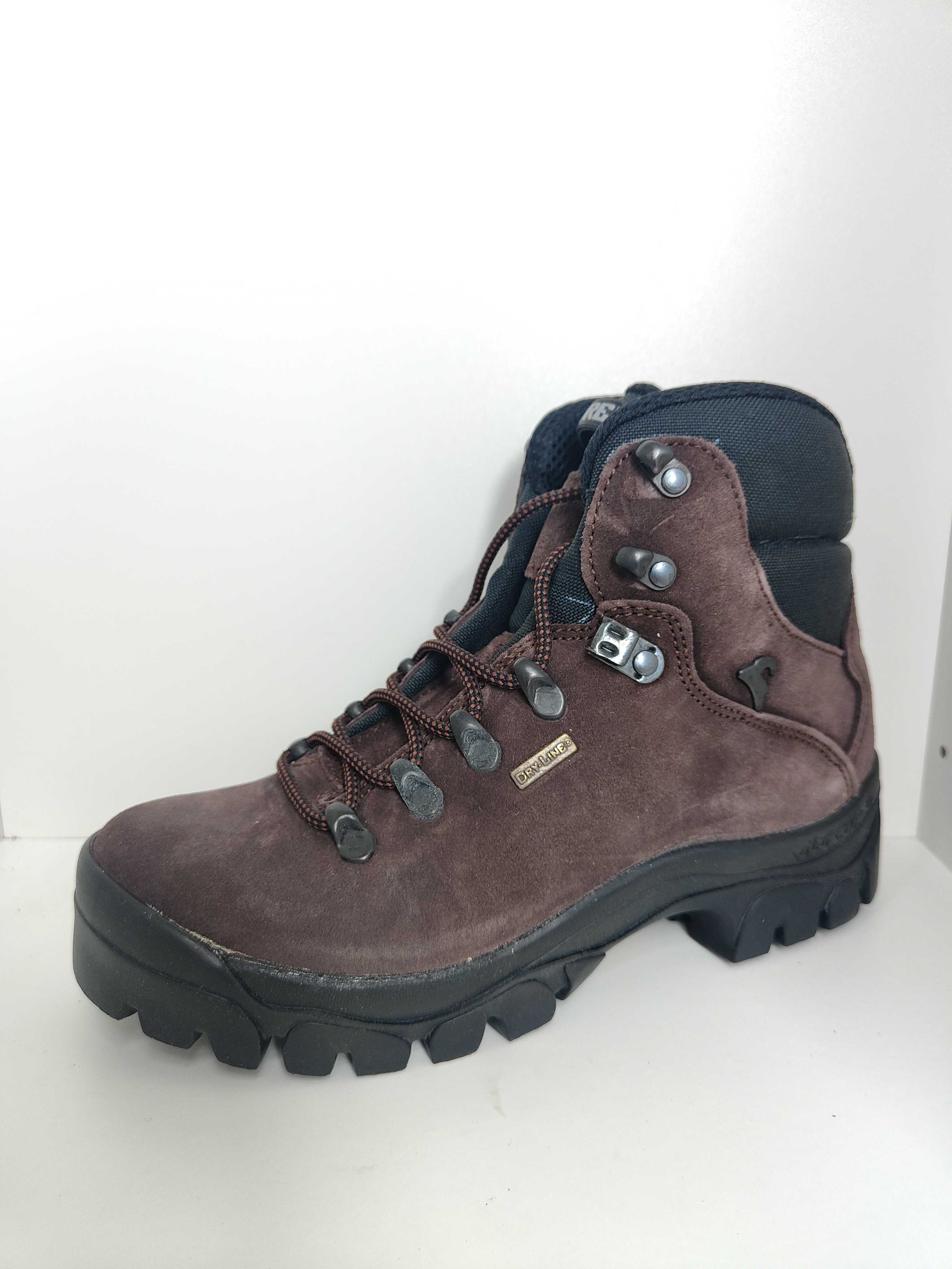 Buty trekingowe / Trapery / Buty Zimowe Vibram Boreal N. Trufa 37,5