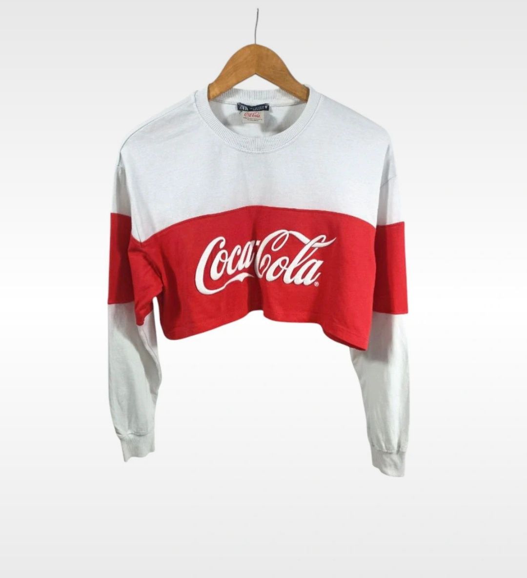 Crop Top Zara x Coca-Cola – Wyjątkowy Design z Limitowanej Kolekcji!