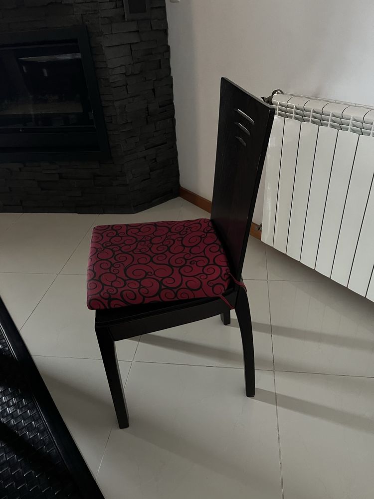 Mesa de cozinha com 6 Cadeiras