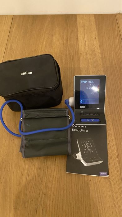 Ciśnieniomierz Braun ExactFit 3 (BUA6150)
