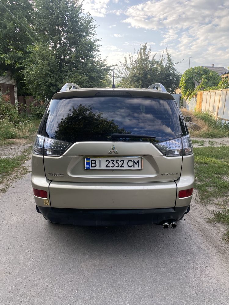 Mitsubishi Outlander 2.0 2007 рік