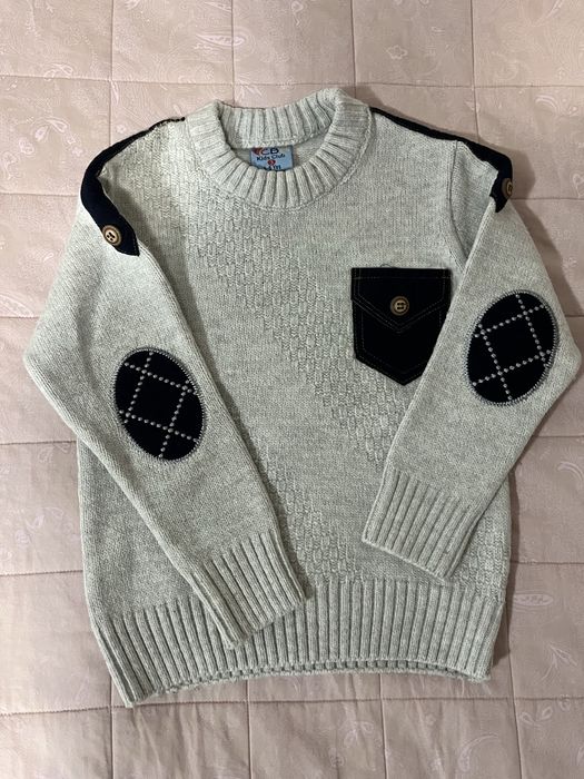 Теплий светр.