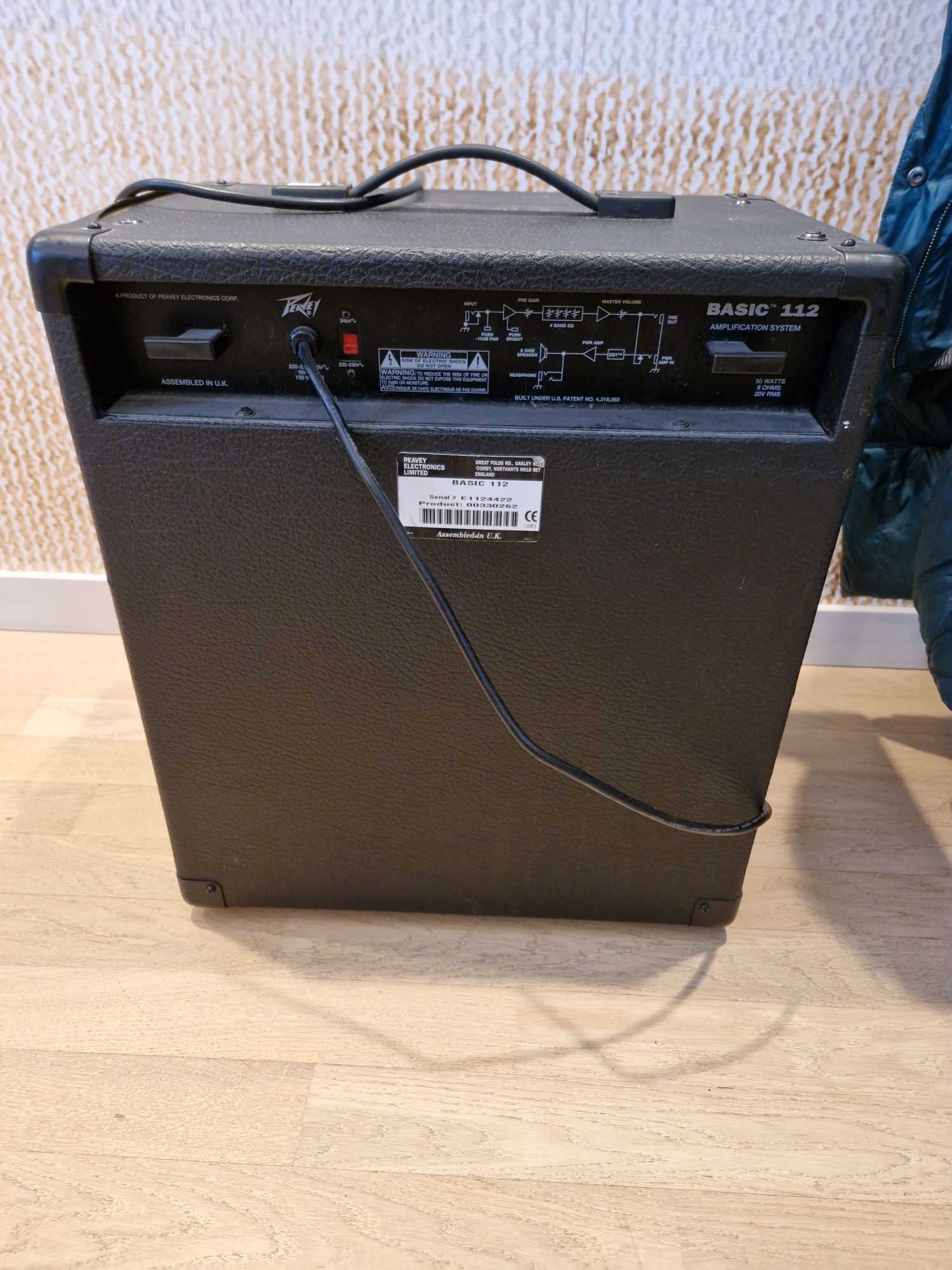 Peavey 112 Basic. Combo basowe.