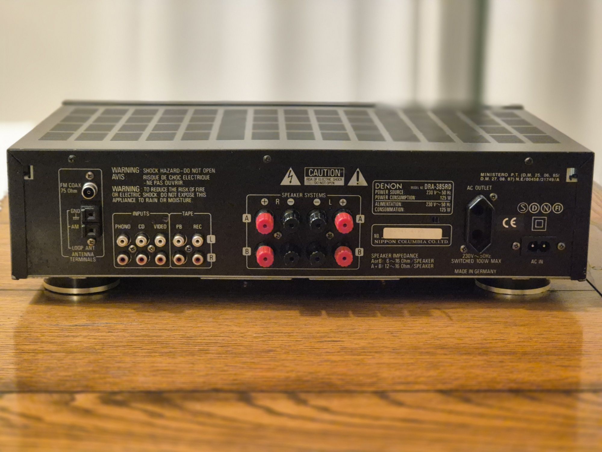 Amplificador receptor AM FM Denon DRA 385RD c/ comando