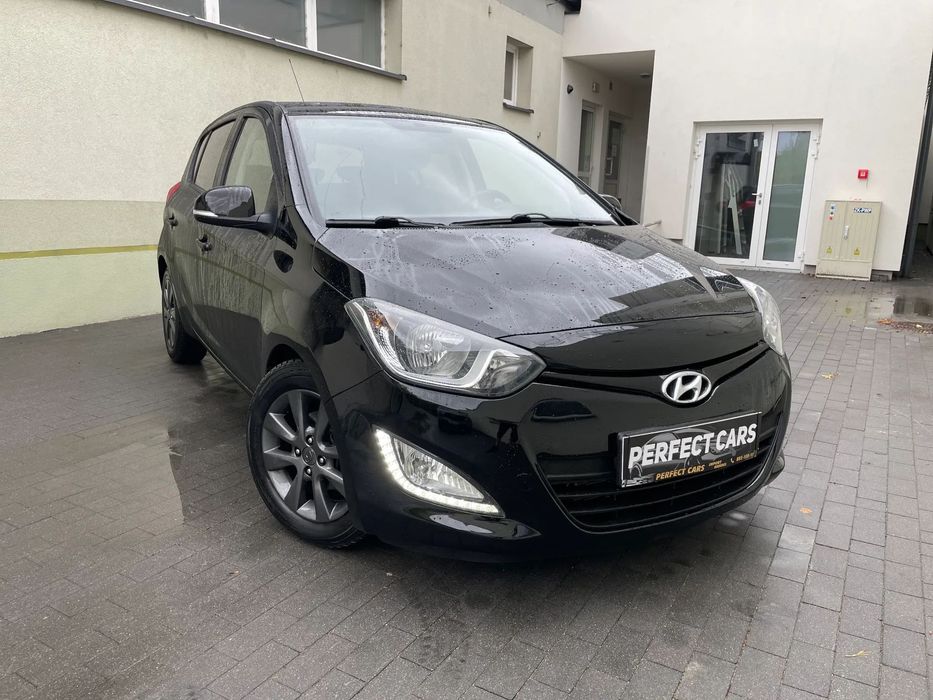 Hyundai i20 1.4 PB 100KM Ledy Czarny AUTOMAT Alu Serwis Jedyne 132 TYŚ KM Piękny!