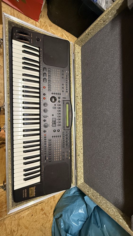 Organy keybord Technics KN1000