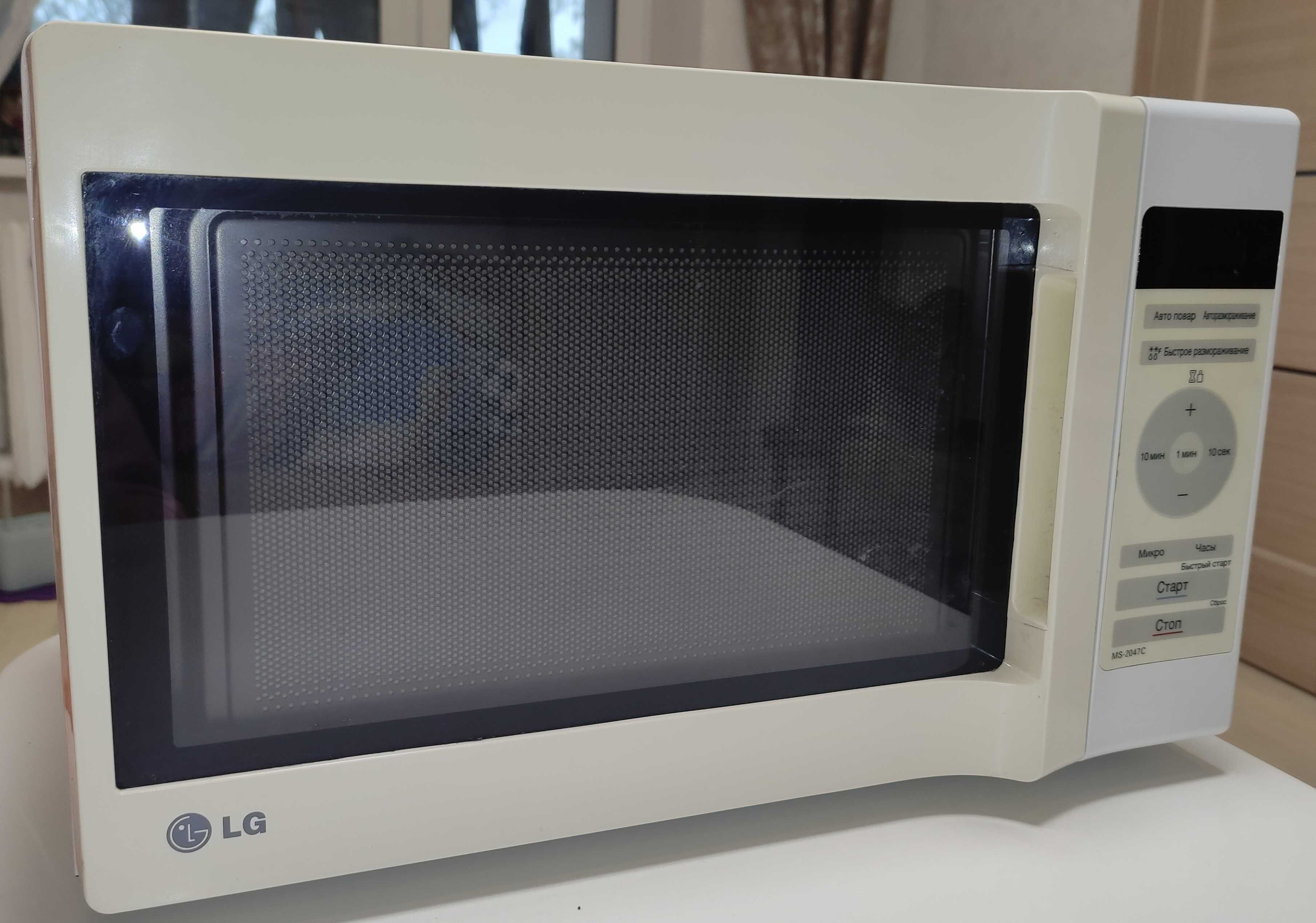 Мікрохвильова піч LG MS-2047C мікрохвильовка