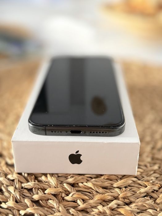 Vendo Iphone 15 Pro Max 256Gb na caixa sem riscos