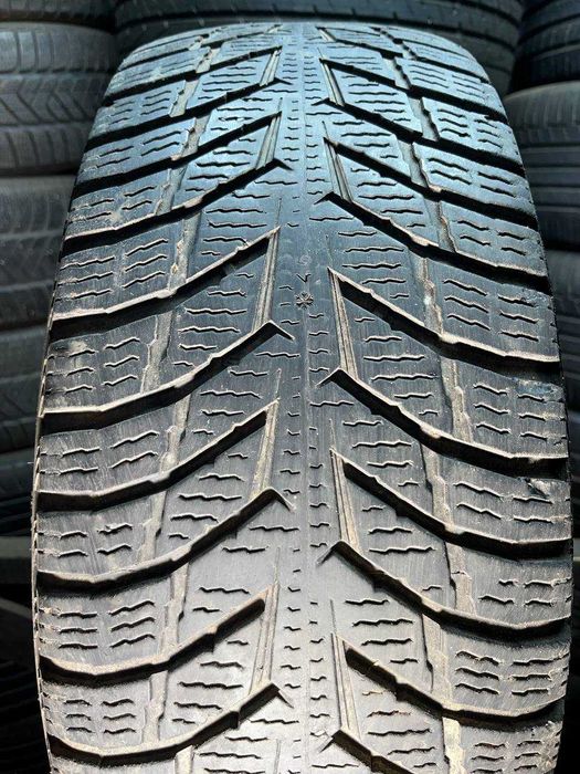 235/65 R16C Nokian пара зима