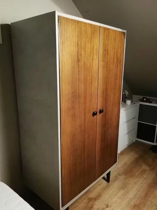 Oddam za darmo Szafa retro pokryta mikrocementem