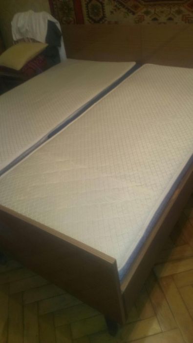 Продам 2 кровати от немецкого спального гарнитура Франкфурт-на-Майне