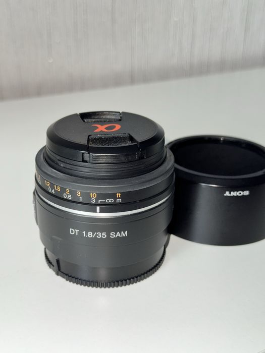 Обʼєктив Sony 35mm f/1.8 (байонетоm A)