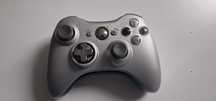 Srebrny Pad Xbox 360 bezprzewodowy limitowana edycja