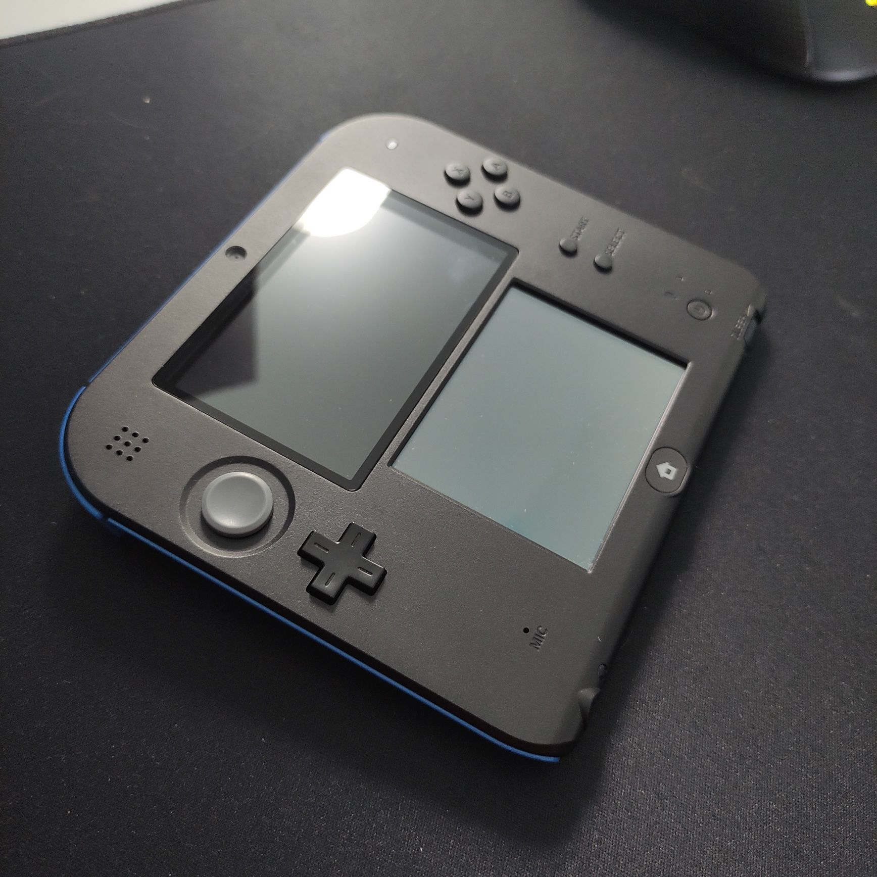 Nintendo 2DS Desbloqueada 64GB + Extras