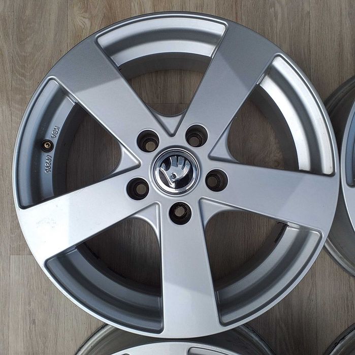 Диски Р17 Skoda 5x112 Octavia Superb VW Jetta Golf Caddy Seat Шкода А7