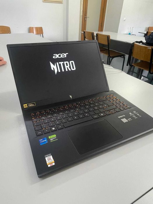 Portátil ASUS Nitro