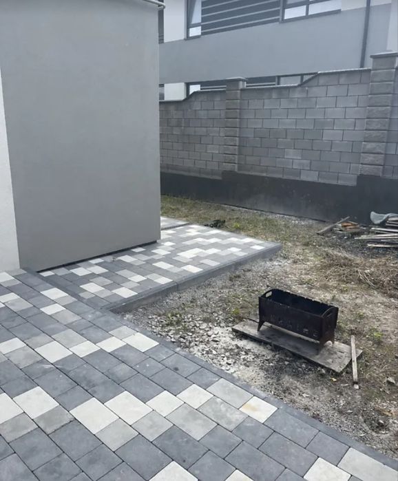 Продаж будинку на Макарова!