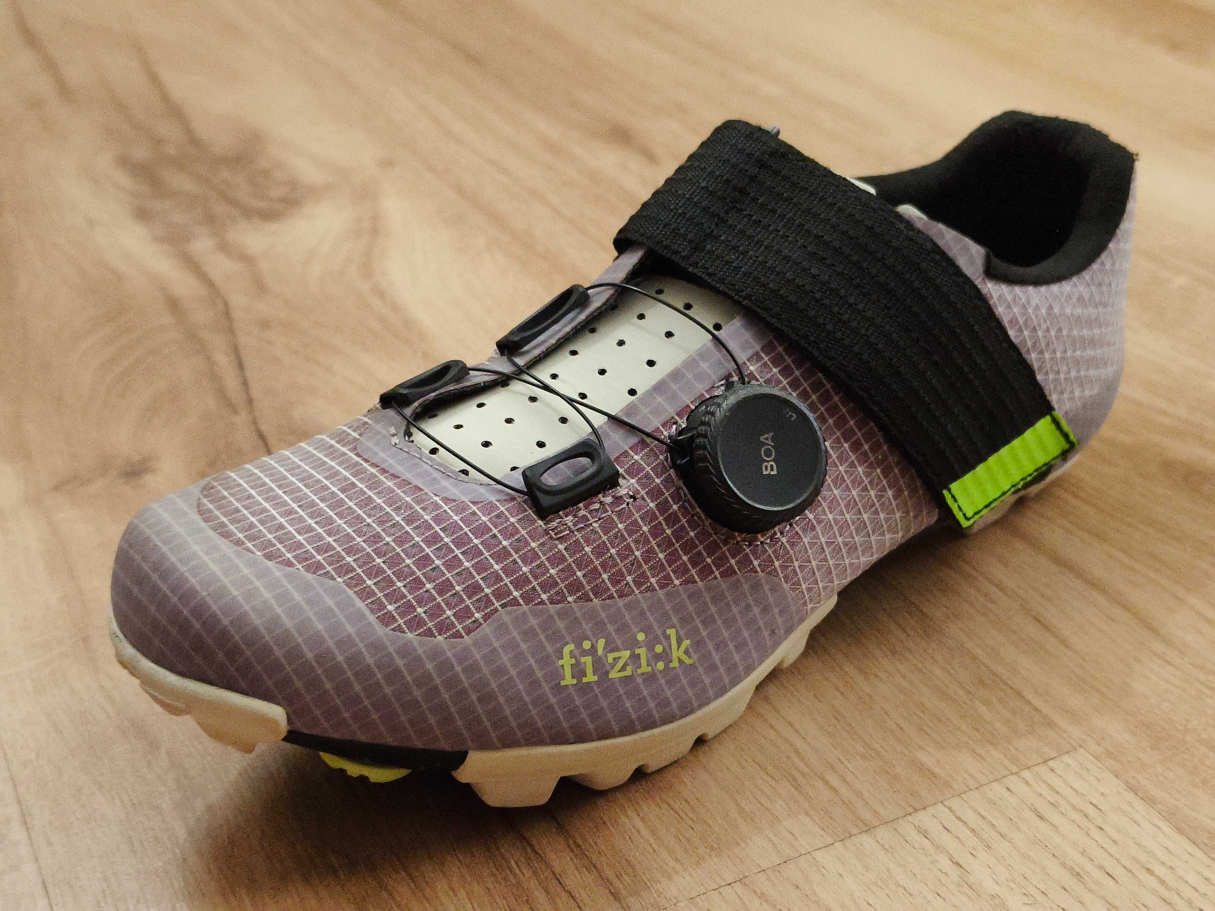 Sapatos de MTB Fizik Vento Ferox Carbon