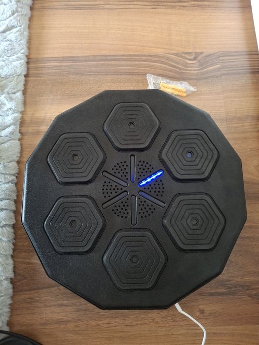 Muzyczna maszyna bokserska