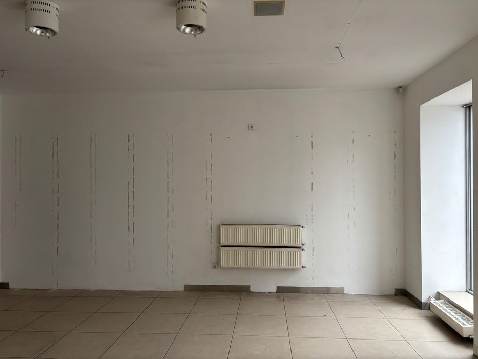 Lokal 150 m2, Łaska 10