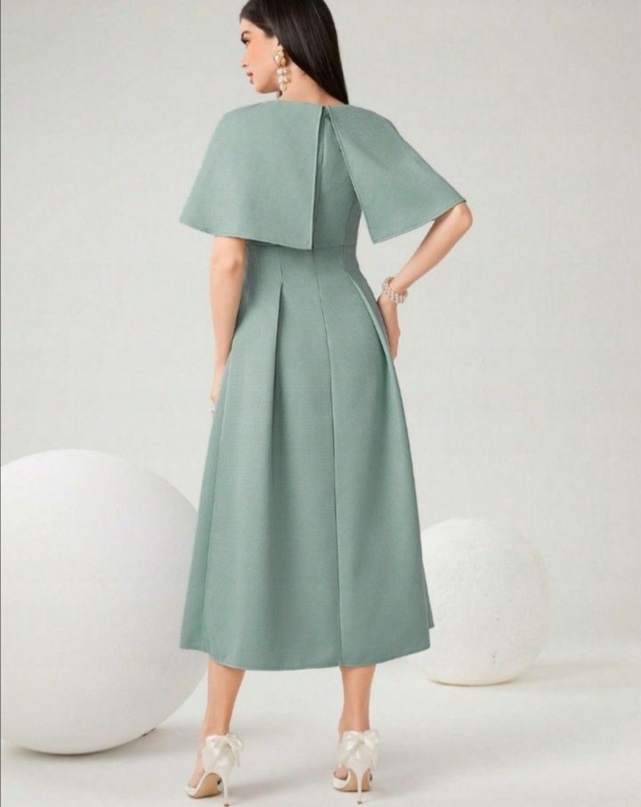 Elegancka sukienka z bolerkiem SM