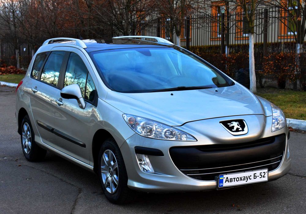 Пежо 308SV 2009г Дв 1.6i Автомат