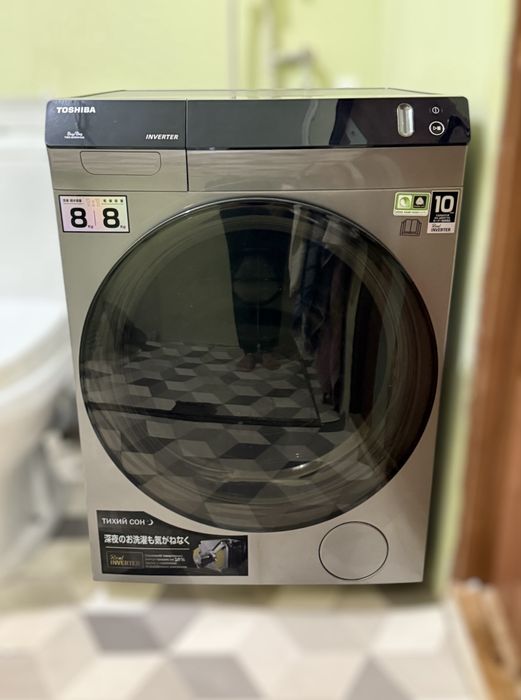 Стиральная машина / пральна машина с сушкой Toshiba TWD-BJ90W4UA