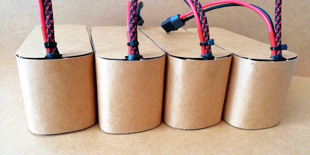 Akumulatory-baterie 12V [11,1v]-21700 li-ion, do łódki zanętowej.