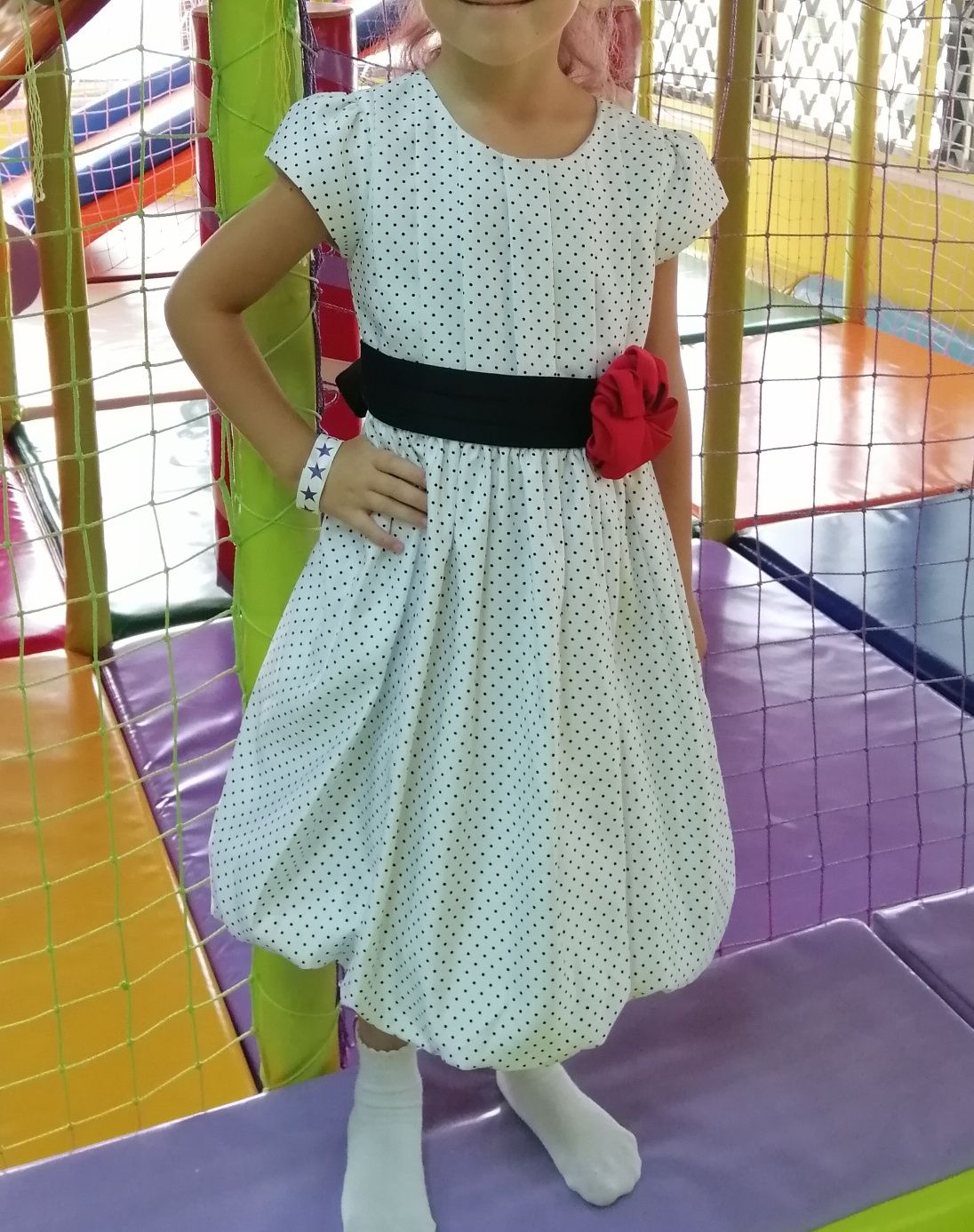 Сукня з спідничкою балоном