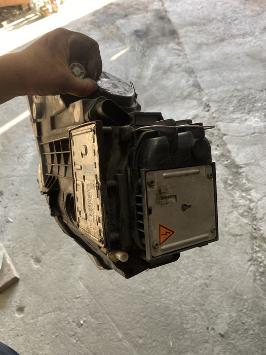 Passat b6 lampa prawa xenon