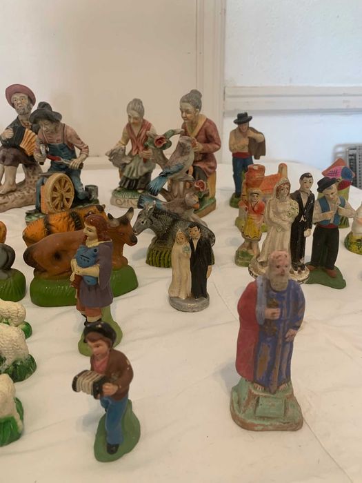 Figuras de Presépio em Cerâmica Antigas