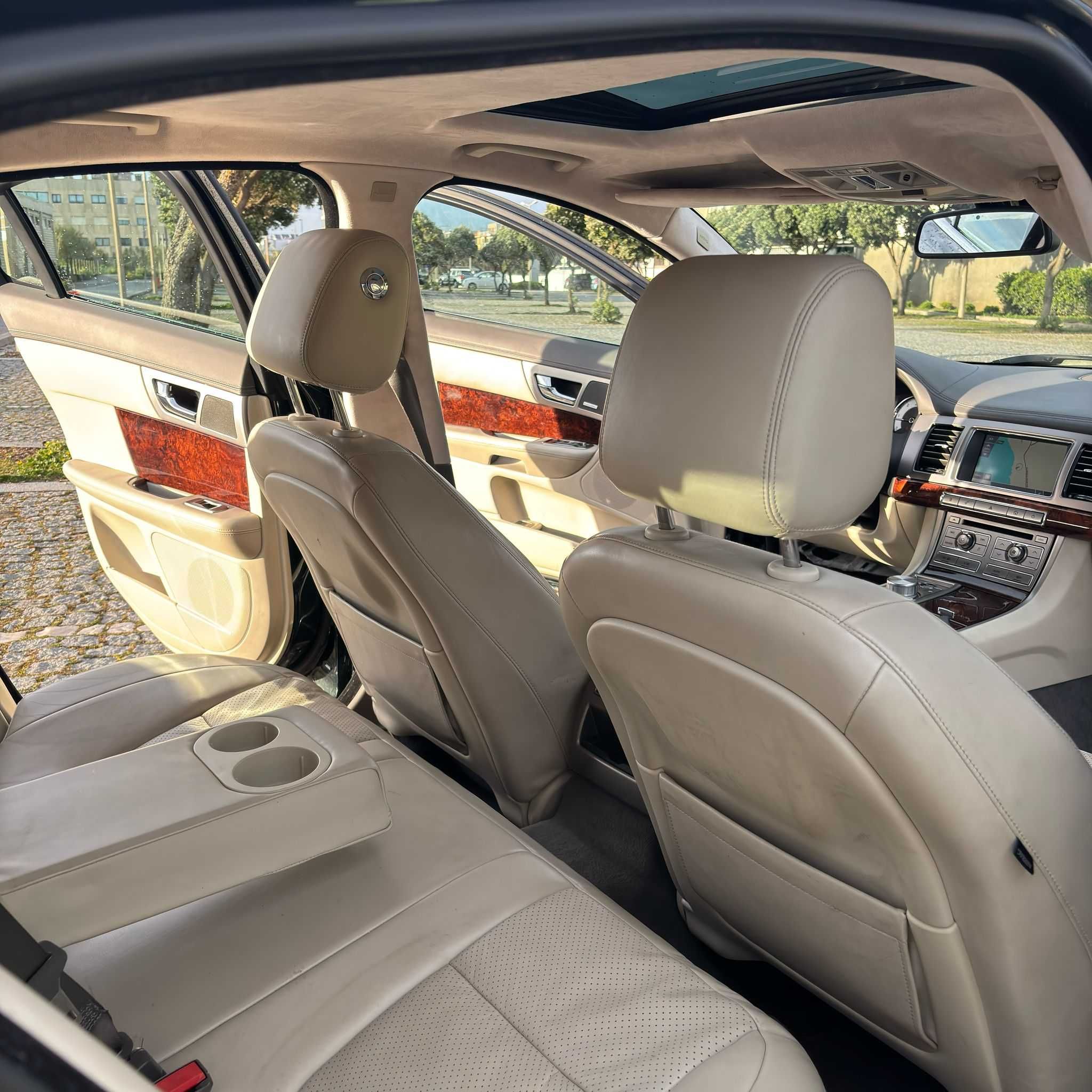 Jaguar XFS 3.0d v6 275cv 2009