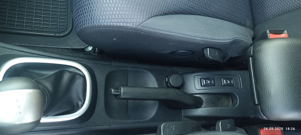 Super Nissan Tiida