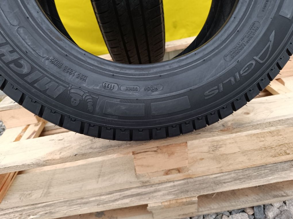 Шини Резина 215/70/15C Michelin Agilis літо літні