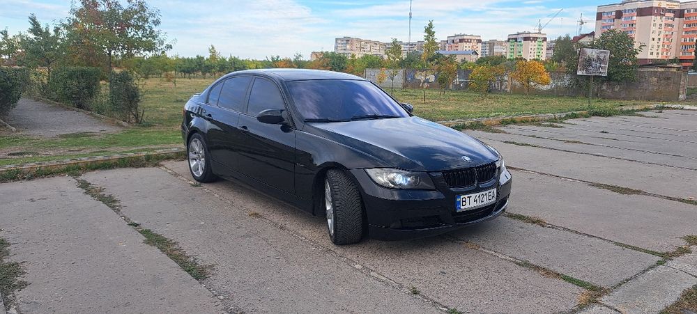 BMW e90! 2.5 бензин.