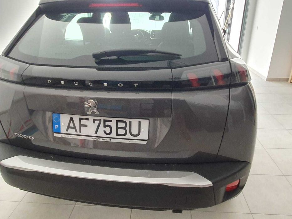 Vendo carro quase novo