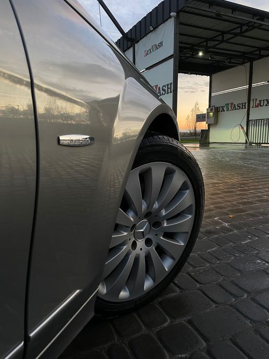 Mercedes-Benz c200 s204 2008р