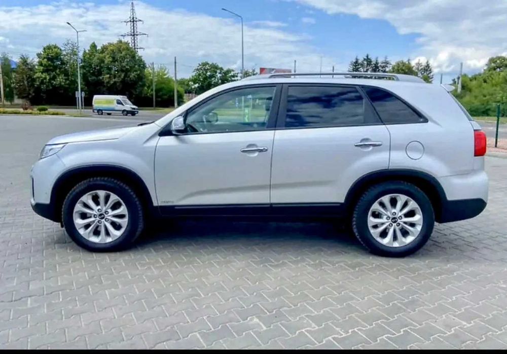 Авто Kia Sorento