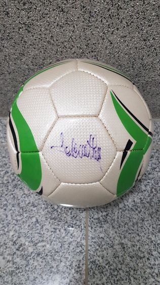 Piłka kolekcjonerska z autografem Adama Nawałki