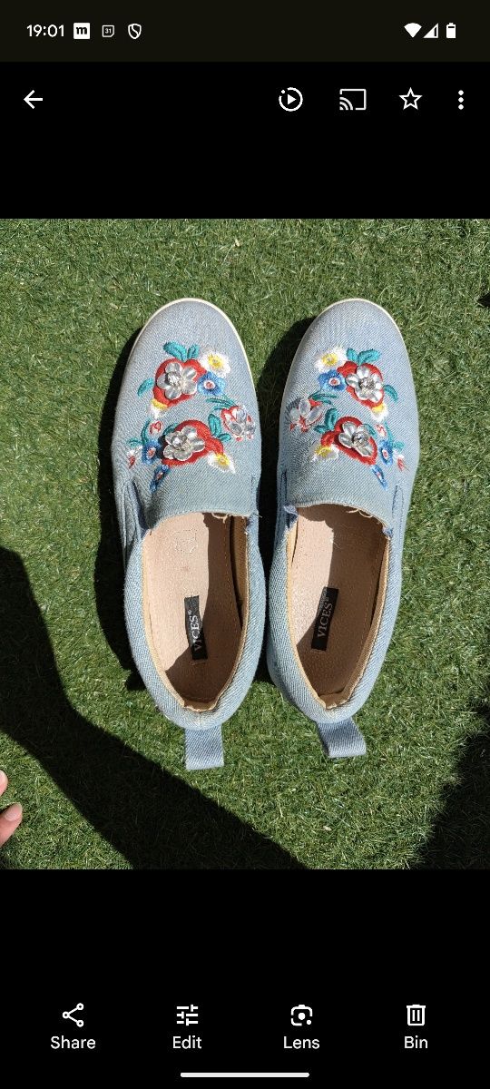 Trampki wzór wyszywane kwiaty jeans Vices 38 slip on wsuwane