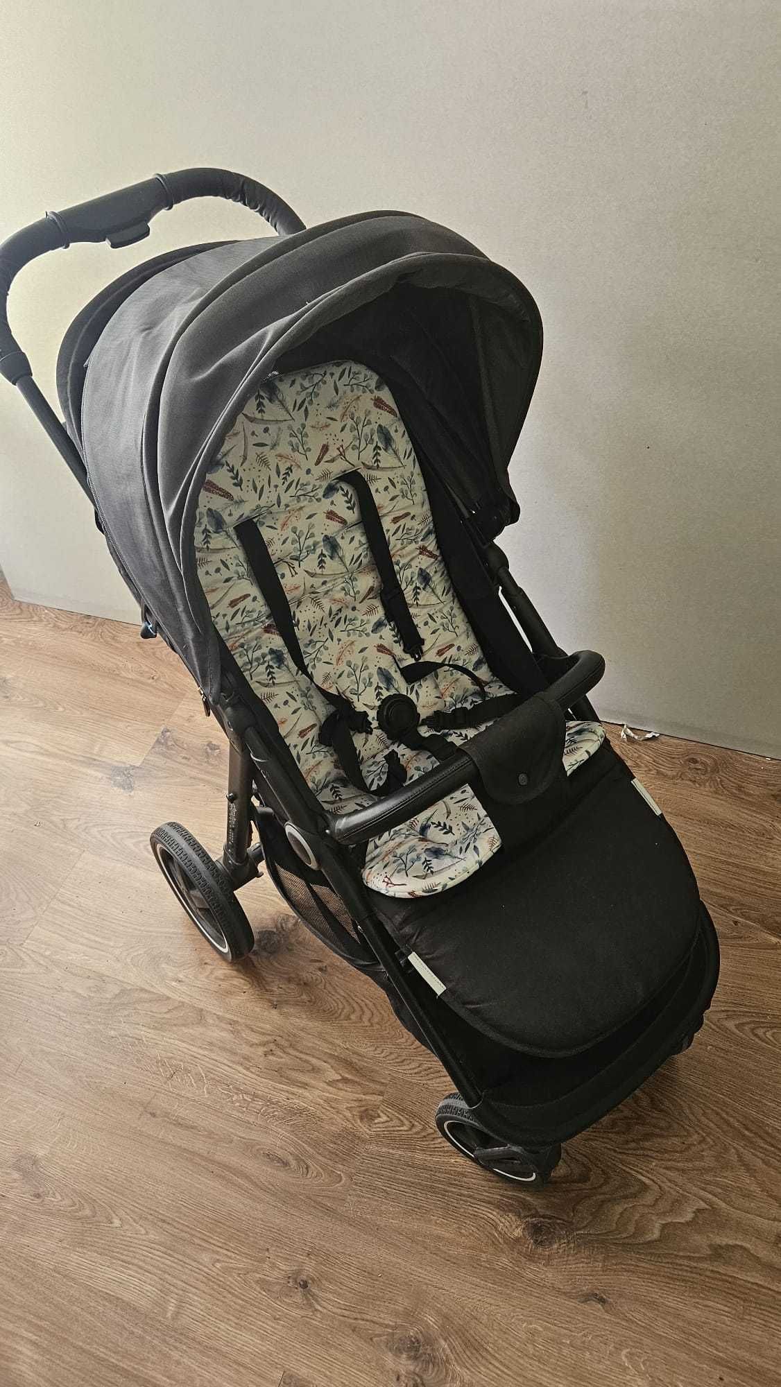 Wózek ,typ spacerówka. Baby Design COCO.