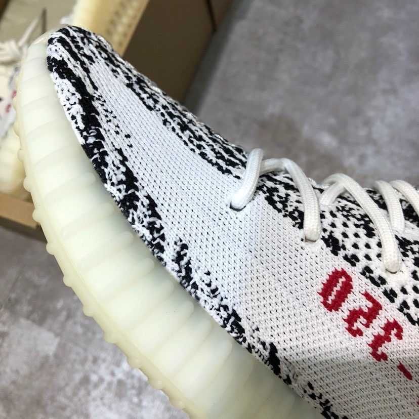 Buty męskie adidasYeezy Boost 350V2 Zebra nowy z metką R.40