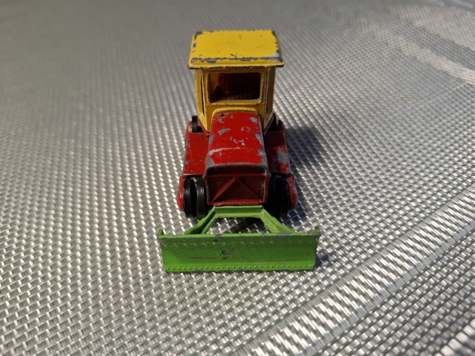 Playart bullddzer model
