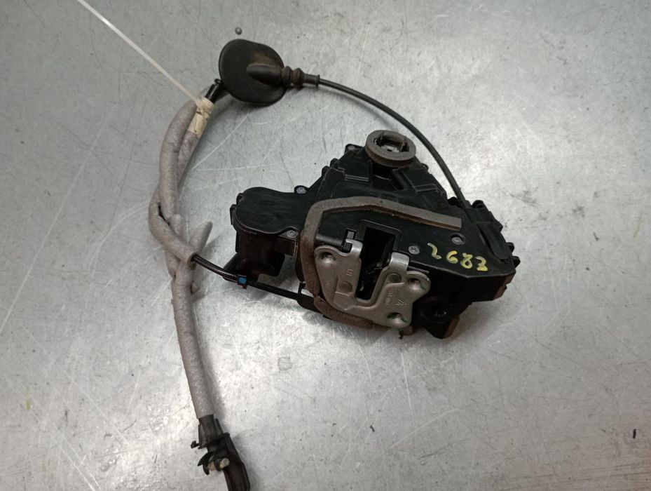 Fechadura / fecho porta frente esquerdo RENAULT Captur II