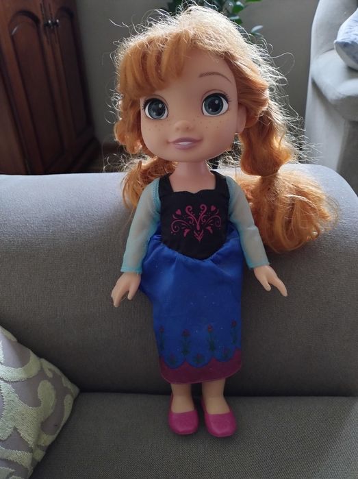 Lalka Anna z Krainy lodu