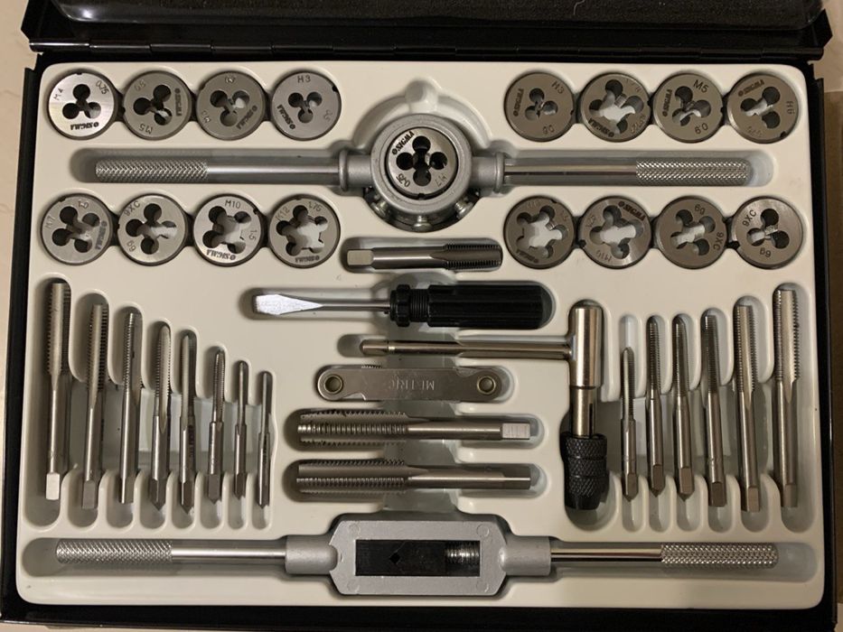 Набір плашок та мітчиків SIGMA 40 шт